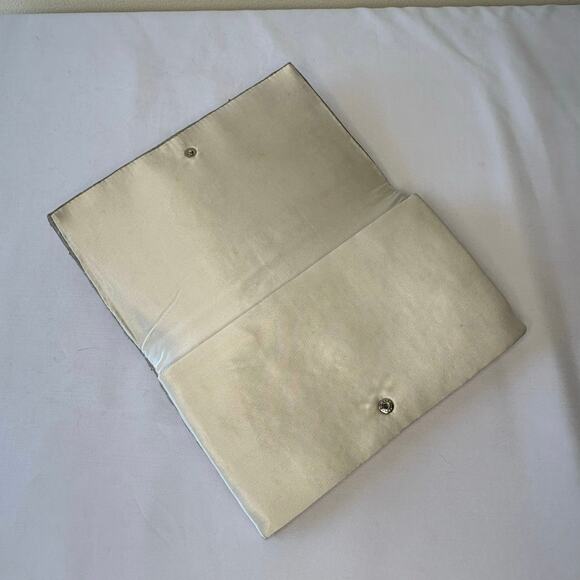 India Art Emporium Hand Made Silk & Beaded Evening Bag Clutch | Gold Silver - Picture 5 of 12